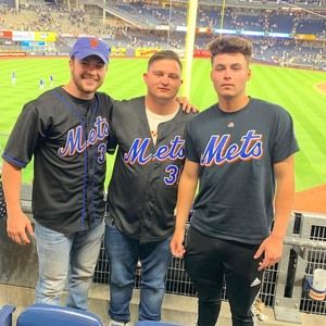 Meet your Posher, Louis